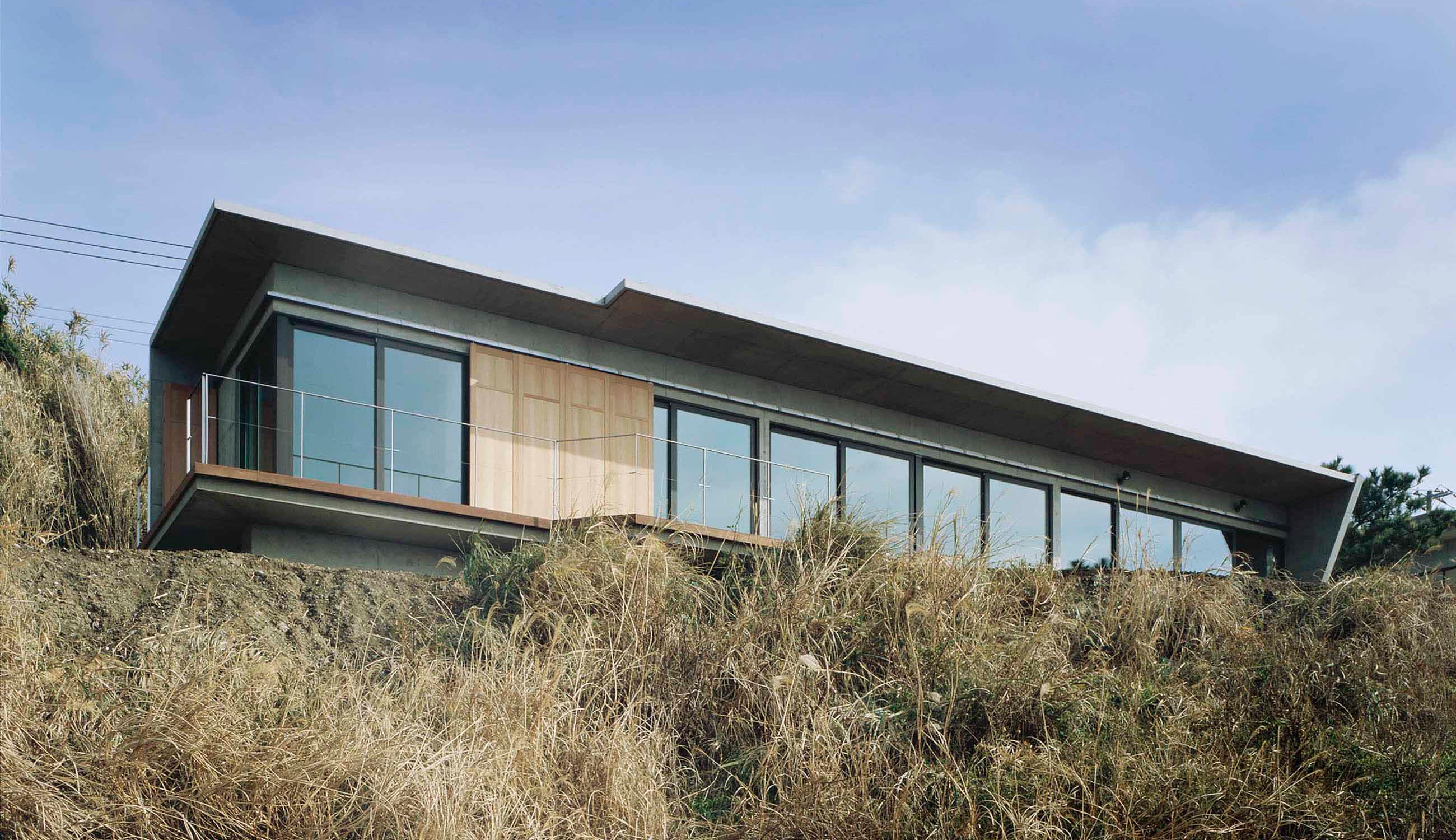 SLASH | APOLLO Architects & Associates | 建築家 黒崎敏の主宰