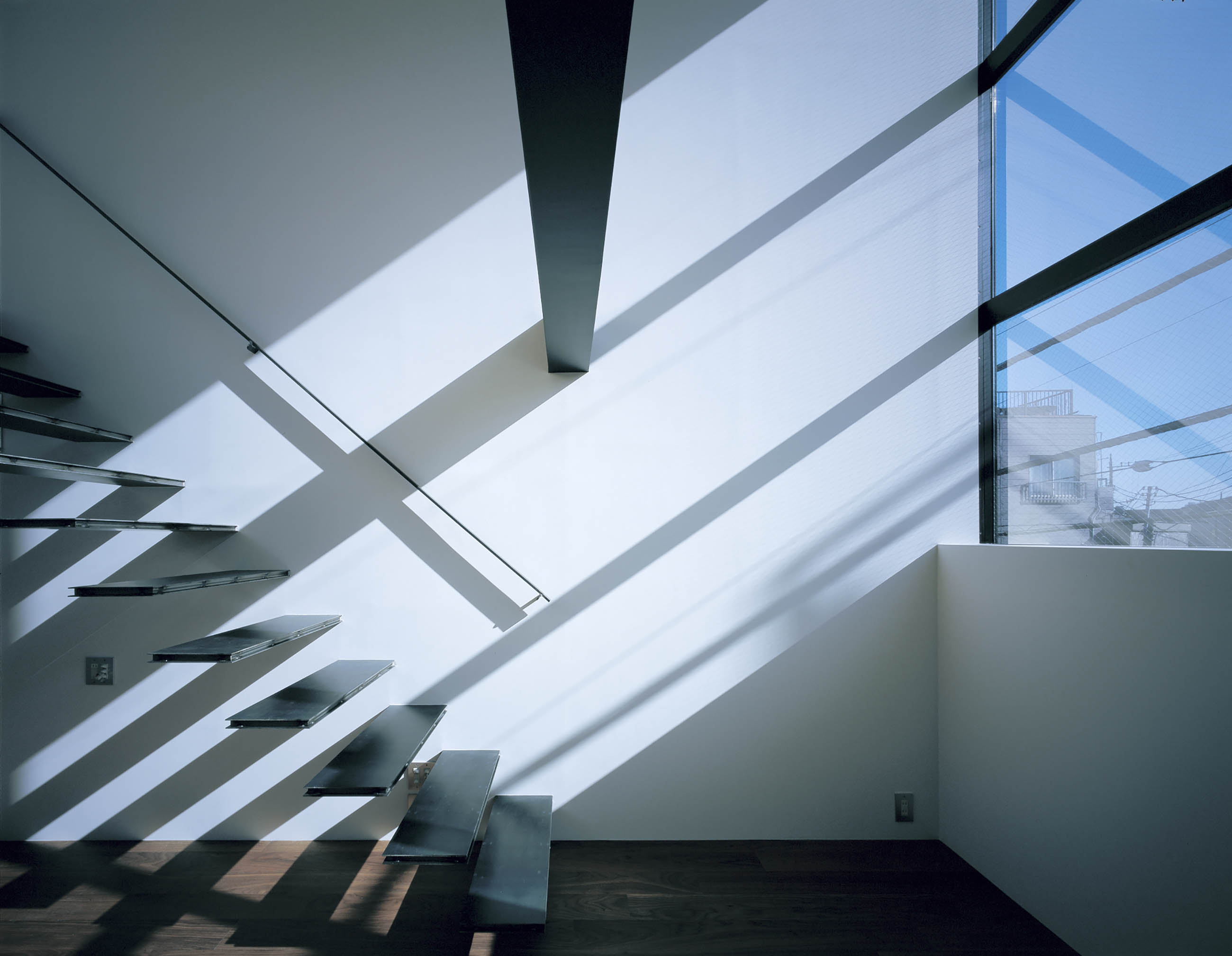 SLIT | APOLLO Architects & Associates | 建築家 黒崎敏の主宰
