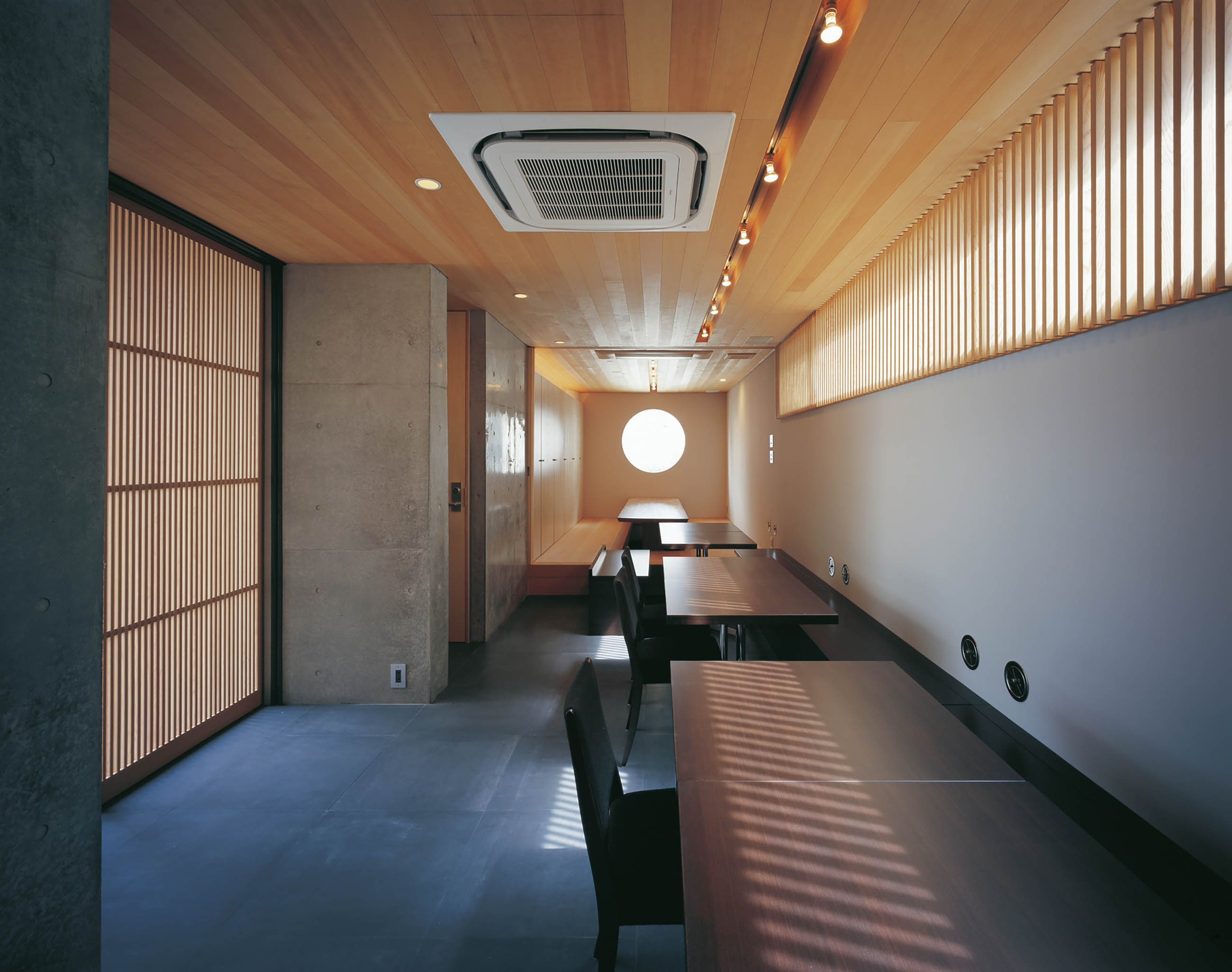SWITCH | APOLLO Architects & Associates | 建築家 黒崎敏の