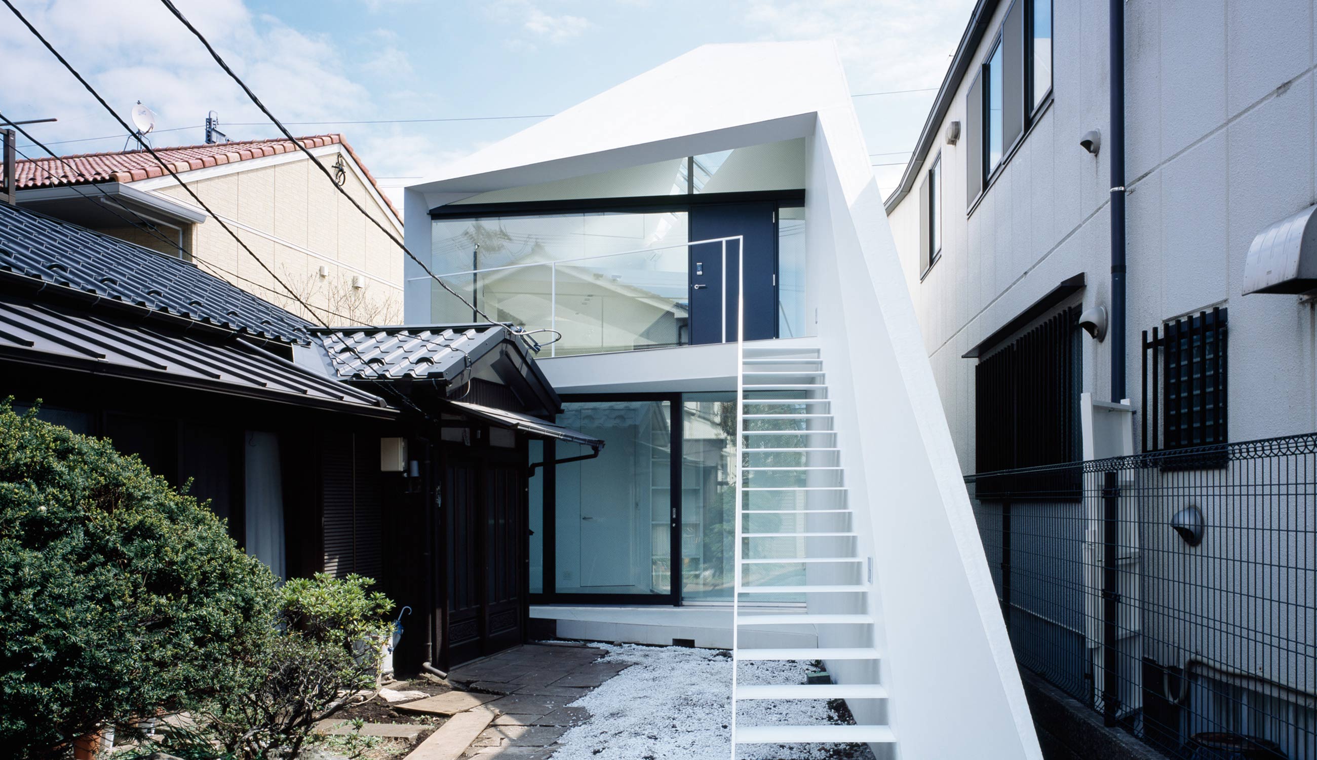 ARROW | APOLLO Architects & Associates | 建築家 黒崎敏の主宰
